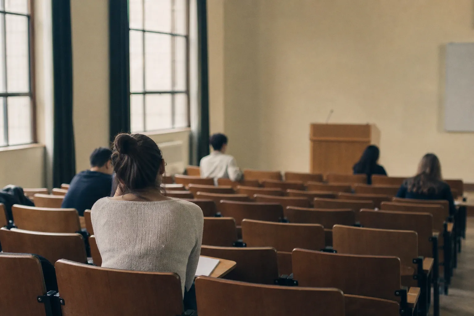 More foreign students stay home, leaving holes in U.S. college budgets