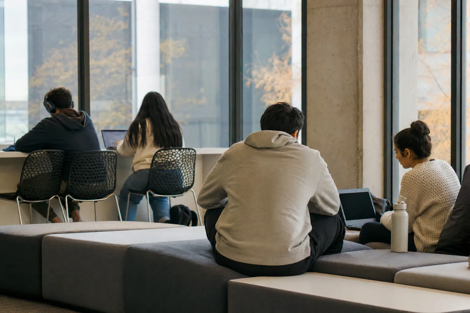 University Admissions 2026: Global Trends, Visa Changes & SAT Comeback